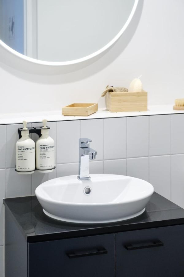 Studio Apartments At Aurora Near Melbourne Port Luaran gambar